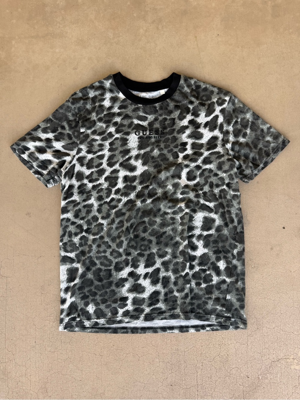 GUESS Los Angeles Leopard Print Ringer T-Shirt – Size L